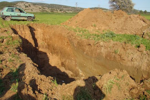 palaeoseismological trench, Mesochori Fault